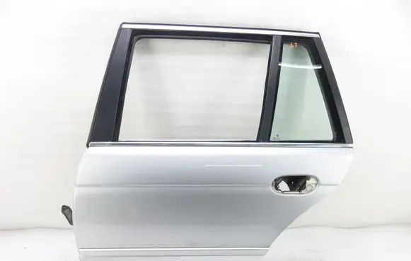 BMW 5 E39 Rear door 