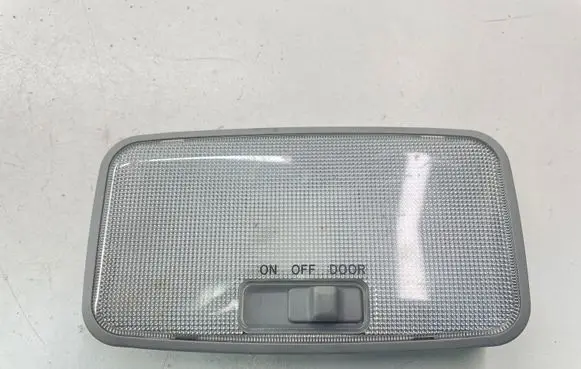 Toyota RAV 4 (XA30) Rear seat light