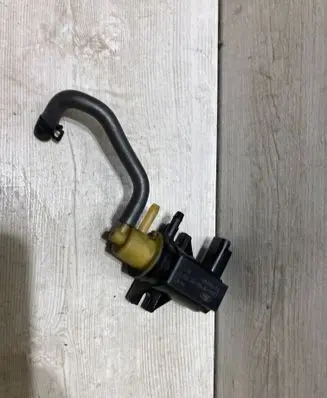 Ford Fiesta Turbo solenoid valve CM5G9F490BA