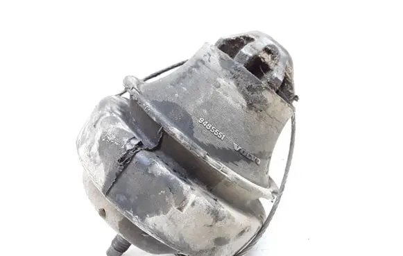 Volvo S60 Engine mount bracket 9485551