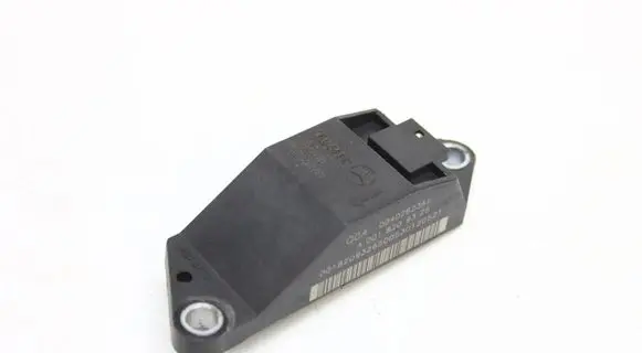 BMW 5 G30 G31 G38 Airbag deployment crash/impact sensor A0018209326