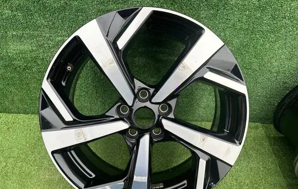 Nissan X-Trail T32 R19 alloy rim XTRAIL