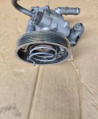 Volvo S80 Power steering pump 31201150