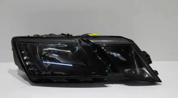 Skoda Octavia Mk3 (5E) Headlight/headlamp 5E1941016C 030110420200 LE15A6368