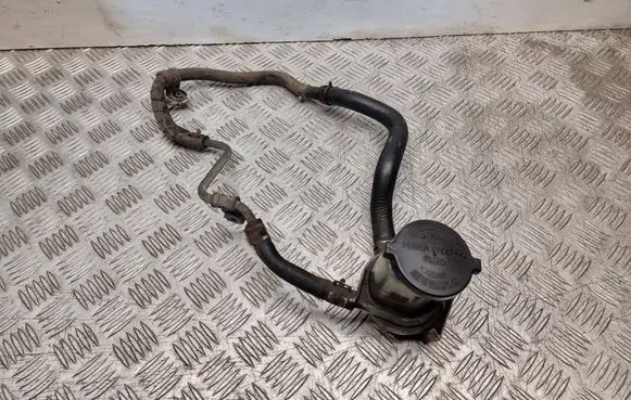 Toyota Avensis T250 Power steering fluid tank/reservoir 