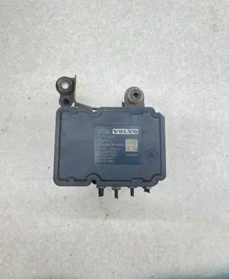 Volvo V70 ABS Pump 31261142 P31261142