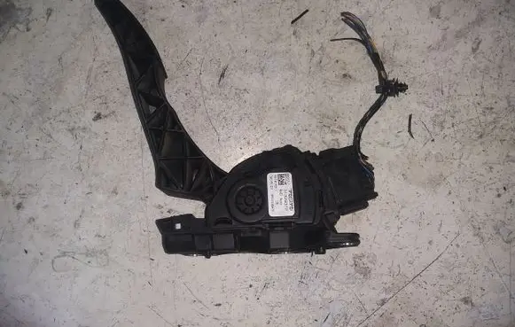 Volvo XC90 Accelerator throttle pedal 31329372