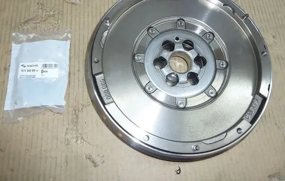 Peugeot 2008 I Dual mass flywheel 2294001583