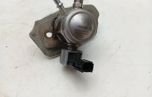 Lexus RX 450H Fuel injection high pressure pump 2310131100