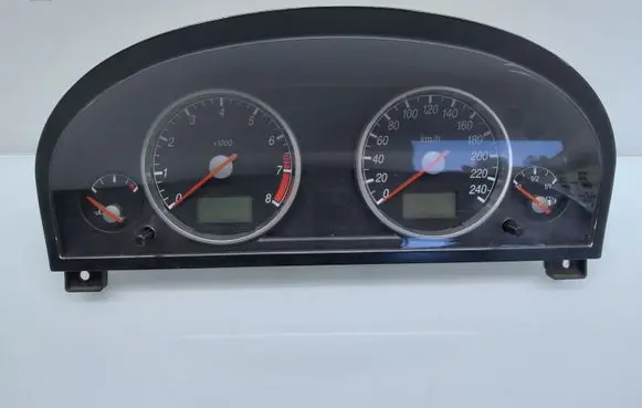 Ford Mondeo Mk III Speedometer (instrument cluster) 1S7F10841