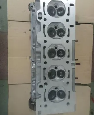 Volvo S70 V70 V70 XC Engine head 1001279