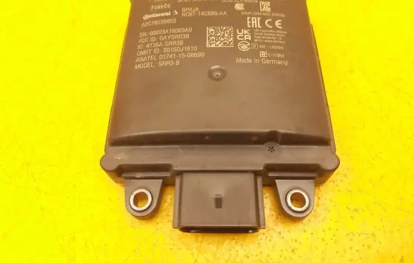 Ford Focus Distronic sensor radar NC6T14C689AA