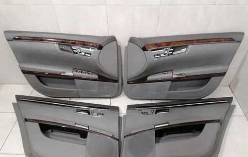 Mercedes-Benz S W221 Front door card panel trim A2217202479