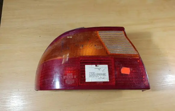 Ford Mondeo MK I Rear/tail lights 93BG13A603AA