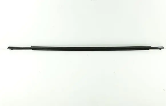 Toyota Prius+ (ZVW40) Rubber seal rear door window/glass 