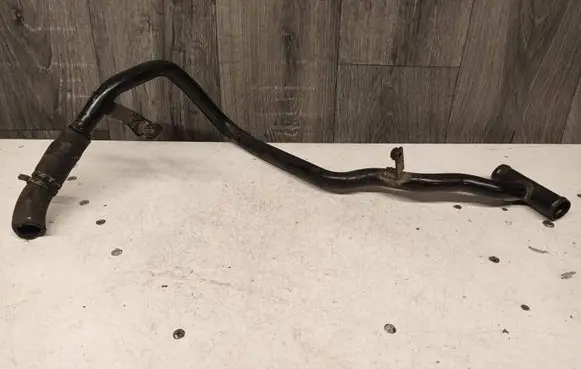 Volkswagen PASSAT B8 Engine coolant pipe/hose 04L121065BH