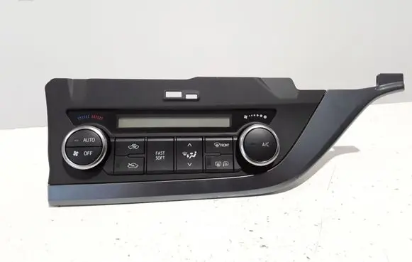 Toyota Auris E180 Climate control unit 5590002460