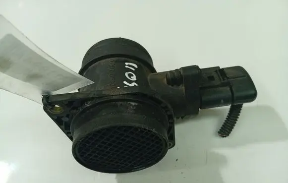 Volkswagen Golf IV Mass air flow meter 0280217121