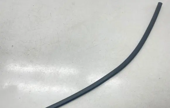 Mercedes-Benz EQC Engine compartment rubber 