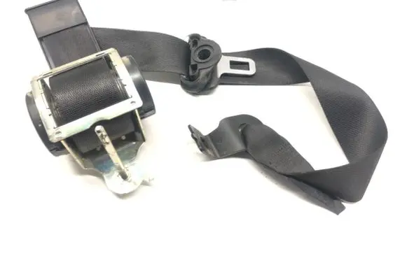 Opel Zafira B Front seatbelt 560834801
