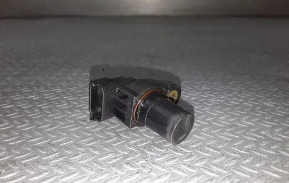 Mercedes-Benz B W245 Camshaft position sensor A0051531328