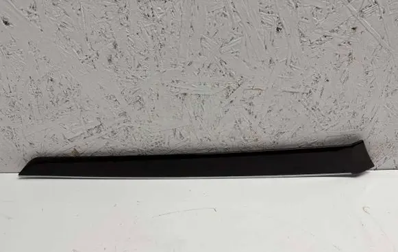 Mercedes-Benz E W212 Front door trim bar A2127200222 1637674 BR212