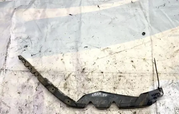 Skoda Octavia Mk2 (1Z) Front bumper mounting bracket 1z0807184 00101113931600100