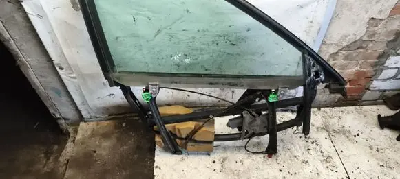 Audi A4 S4 B5 8D Front door window regulator with motor 