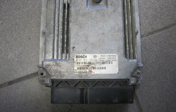 Mitsubishi Outlander Engine control unit/module ECU 1860A906