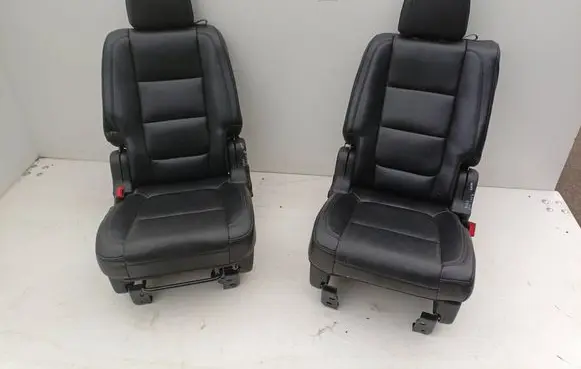Seat set