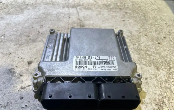 Mercedes-Benz E W211 Engine control unit/module A6461534179 1039S01793 0281011328