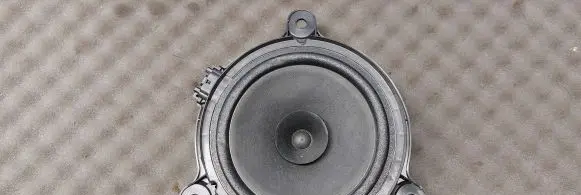 Mazda 3 III Rear door speaker BHP166960 576710