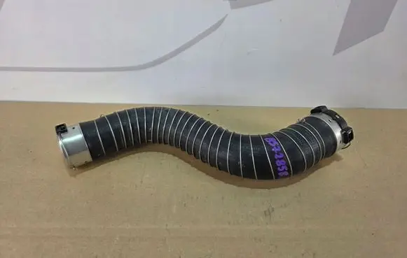 BMW 7 G11 G12 Engine coolant pipe/hose 