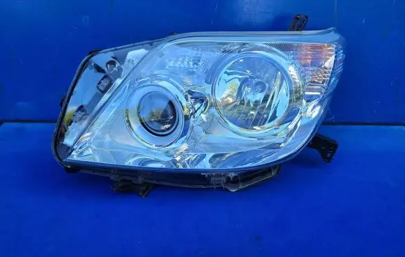 Toyota Land Cruiser (J150) Headlight/headlamp