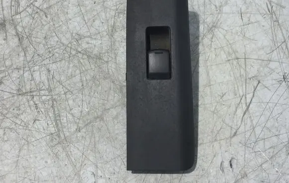 Nissan Navara D40 Electric window control switch 829615X01A 82961 225940