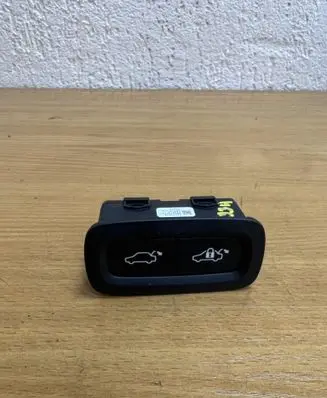 Volvo XC90 Tailgate/boot open switch button 31674801 D5934