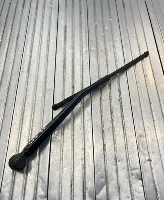 BMW X1 E84 Rear wiper blade arm 7138507