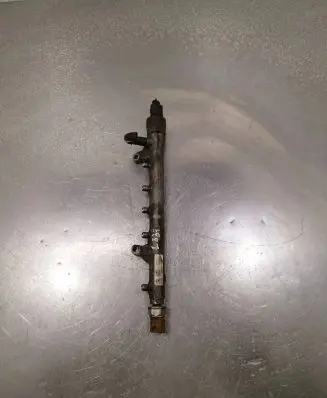 Volkswagen Polo V 6R Fuel main line pipe 03L130089B 040210 700000701