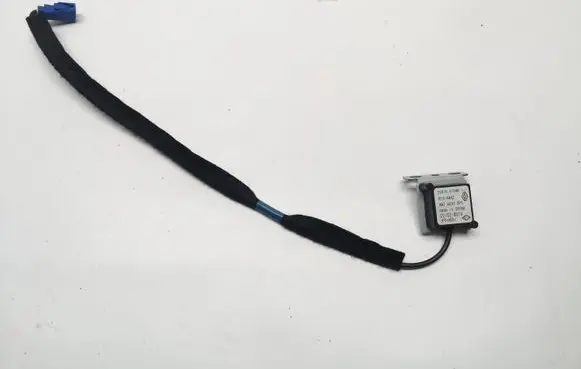 Renault Trafic III (X82) Aerial GPS antenna 259756194R R16A842