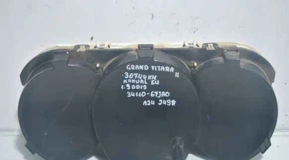 Suzuki Grand Vitara II Speedometer (instrument cluster) 3411067JA0