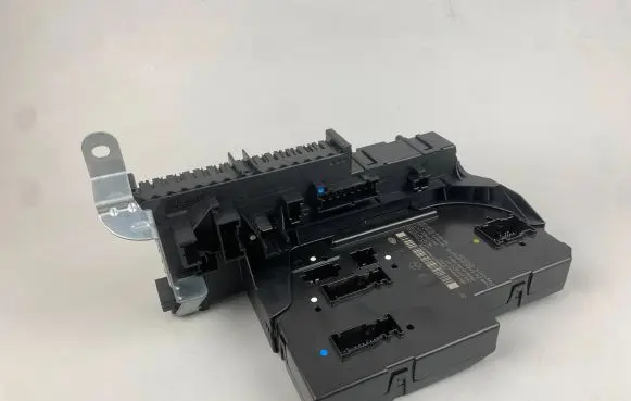 Mercedes-Benz SLK R172 SAM control unit A1729060005