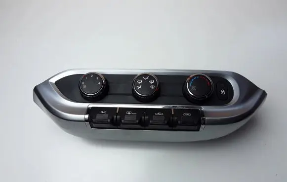 KIA Rio Air conditioner control unit module 972501W830