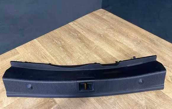 Mercedes-Benz E C207 W207 Trunk/boot sill cover protection A207690164 207690164