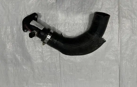 Intercooler hose/pipe