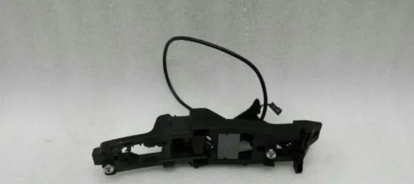Rear door exterior handle/bracket