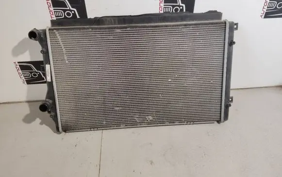 Skoda Octavia Mk2 (1Z) Coolant radiator 5K0121251F