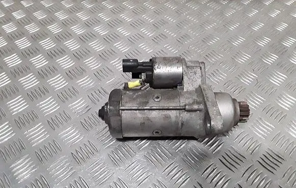 Volkswagen Jetta VI Starter motor 
