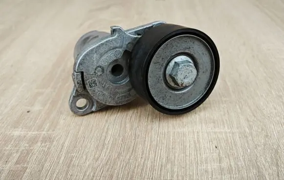 Audi A4 S4 B9 Generator/alternator belt tensioner 06L903133D
