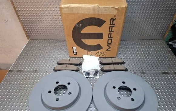 Chrysler 300C Brake discs and calipers set VLX02558AE