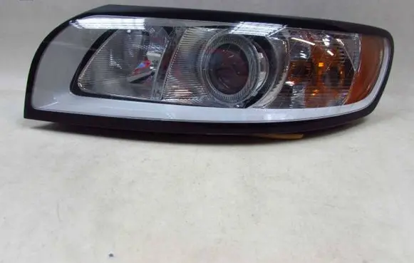 Volvo V50 Headlight/headlamp 30763033 ID51691